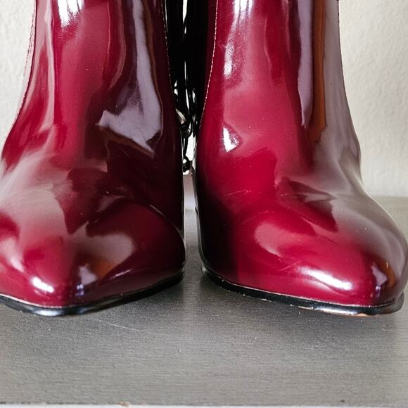 WHO WHAT WHERE REBEKAH WOMEN'S BOOTS - PATENT LEATHER BURGUNDY, SIZE 7 - Picture 4 of 10